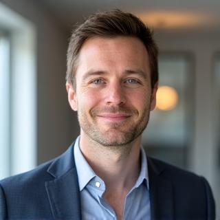 Professional and approachable headshot of Cormac O'Sullivan.